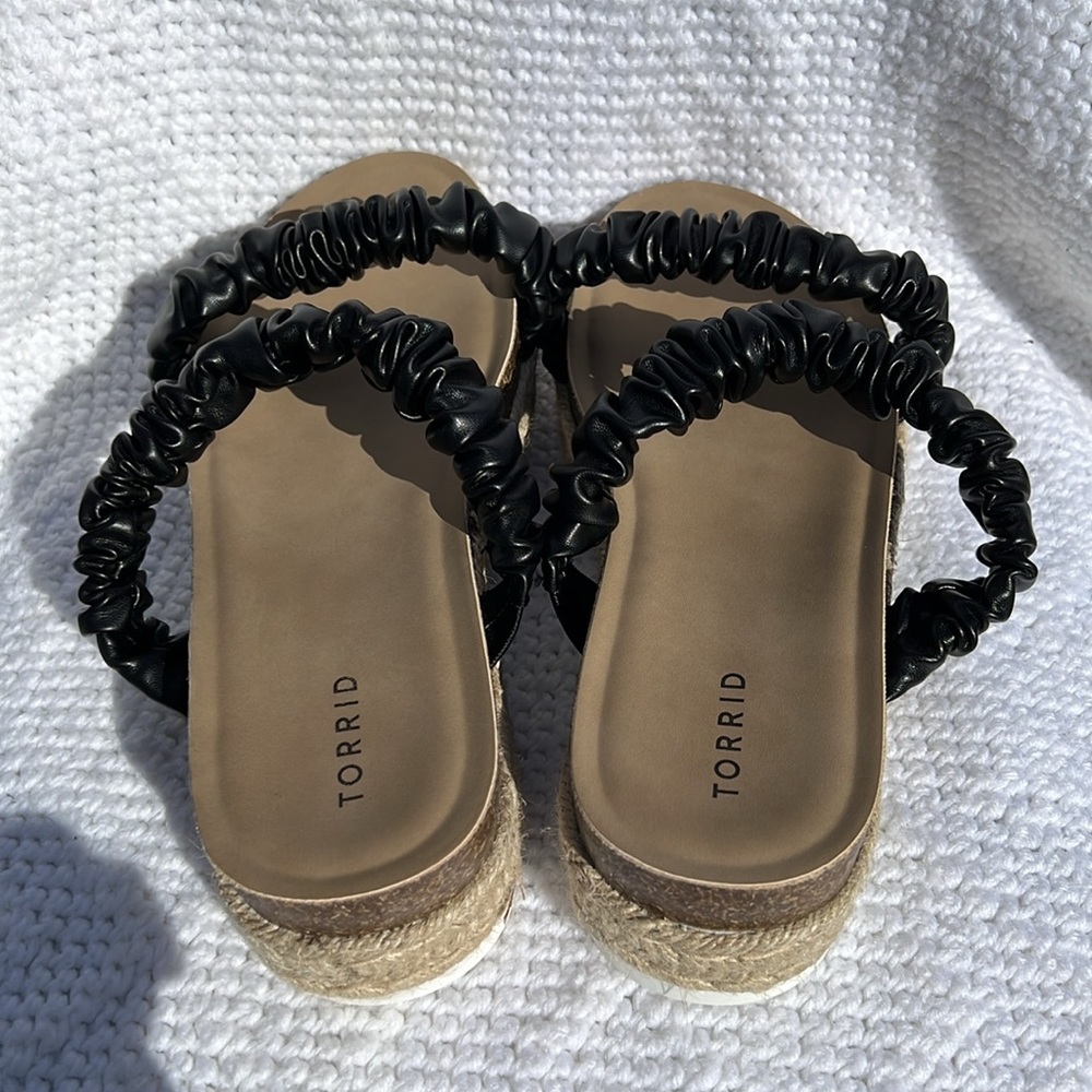 TORRID Double Band Espadrille Platform Slide size 11WW - Picture 5 of 7